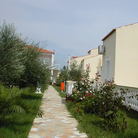 מלון דירות Sweet Dreams 3*